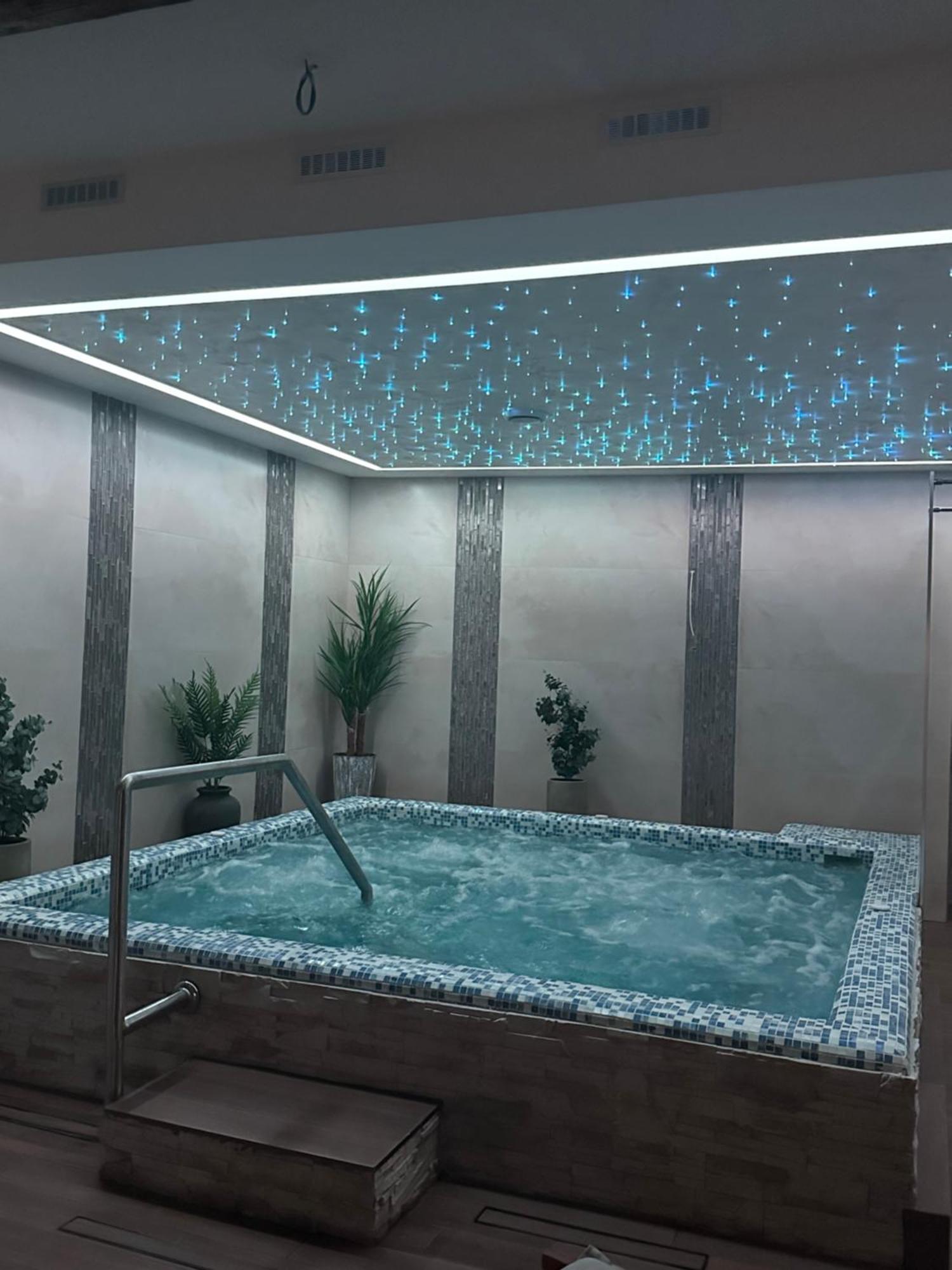 Five Apartments Indija 외부 사진