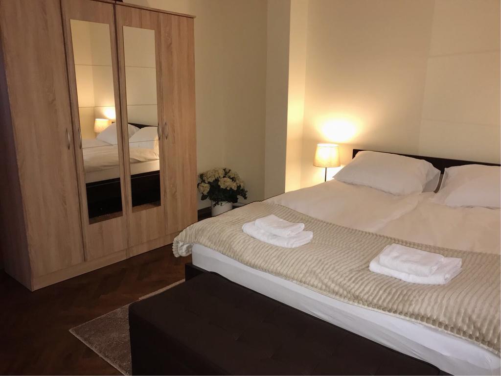 Five Apartments Indija 외부 사진