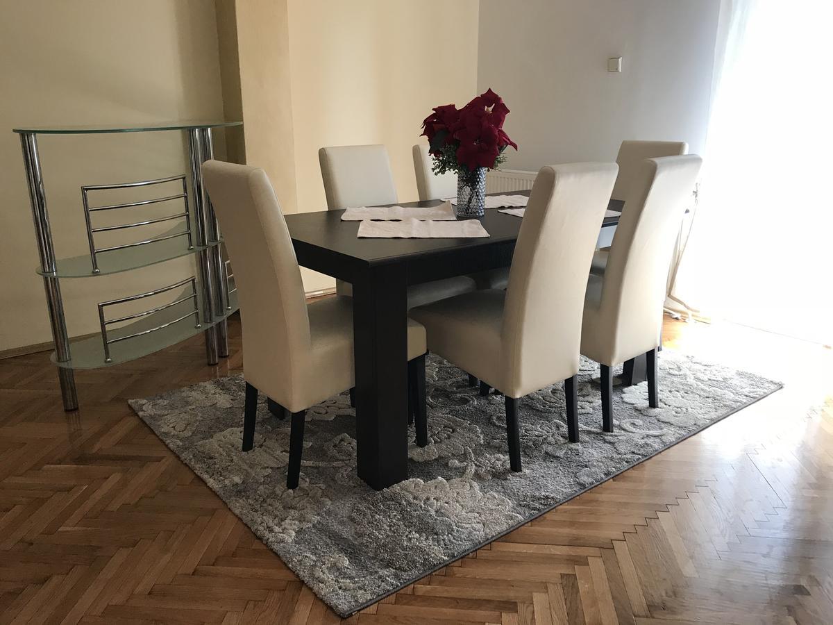 Five Apartments Indija 외부 사진